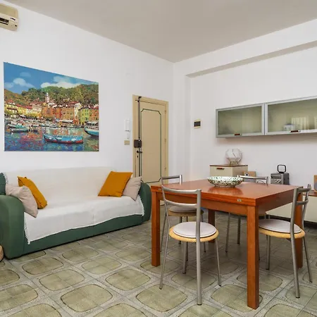 Mary's Apartment Giardini Naxos