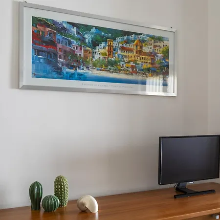 Mary's * 贾迪尼-纳克索斯